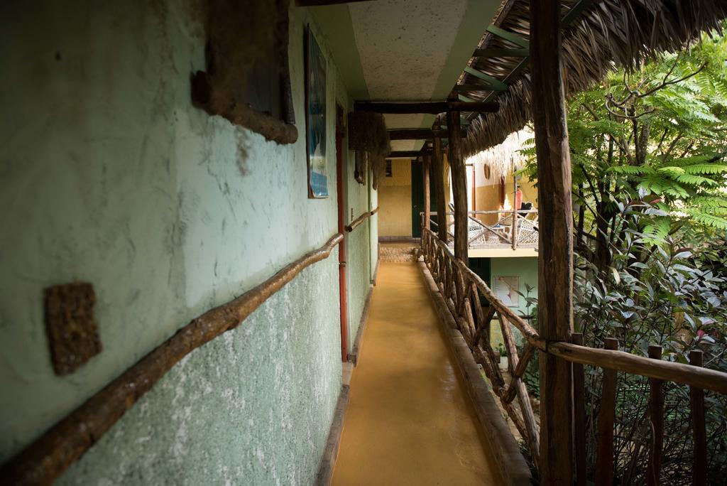 Hostal Dona Chava เปเดร์นาเลส ภายนอก รูปภาพ