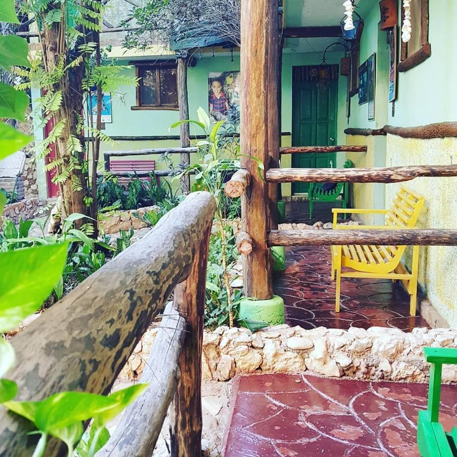 Hostal Dona Chava เปเดร์นาเลส ภายนอก รูปภาพ